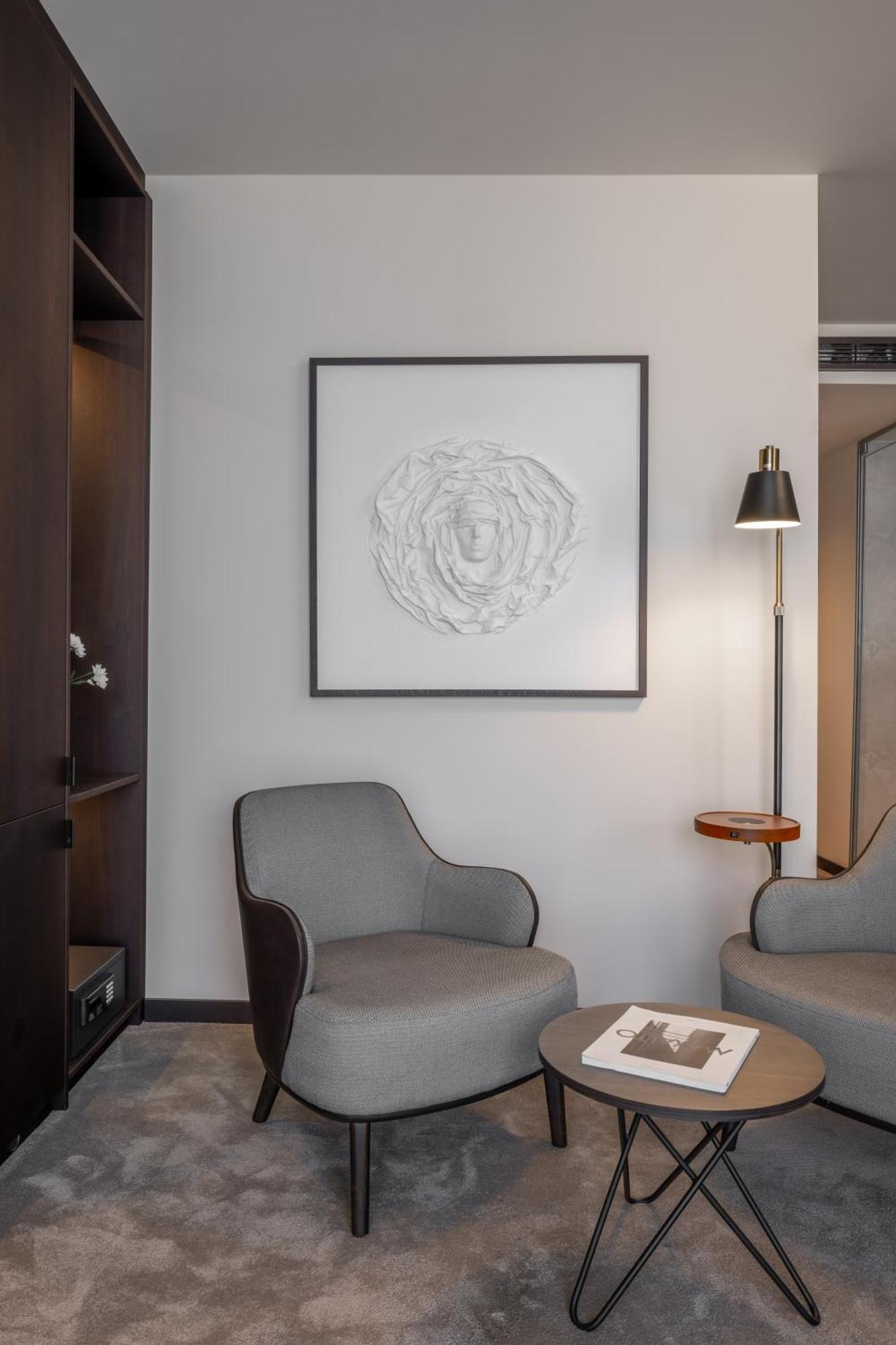 Derand Hotel พริสตีนา ภายนอก รูปภาพ