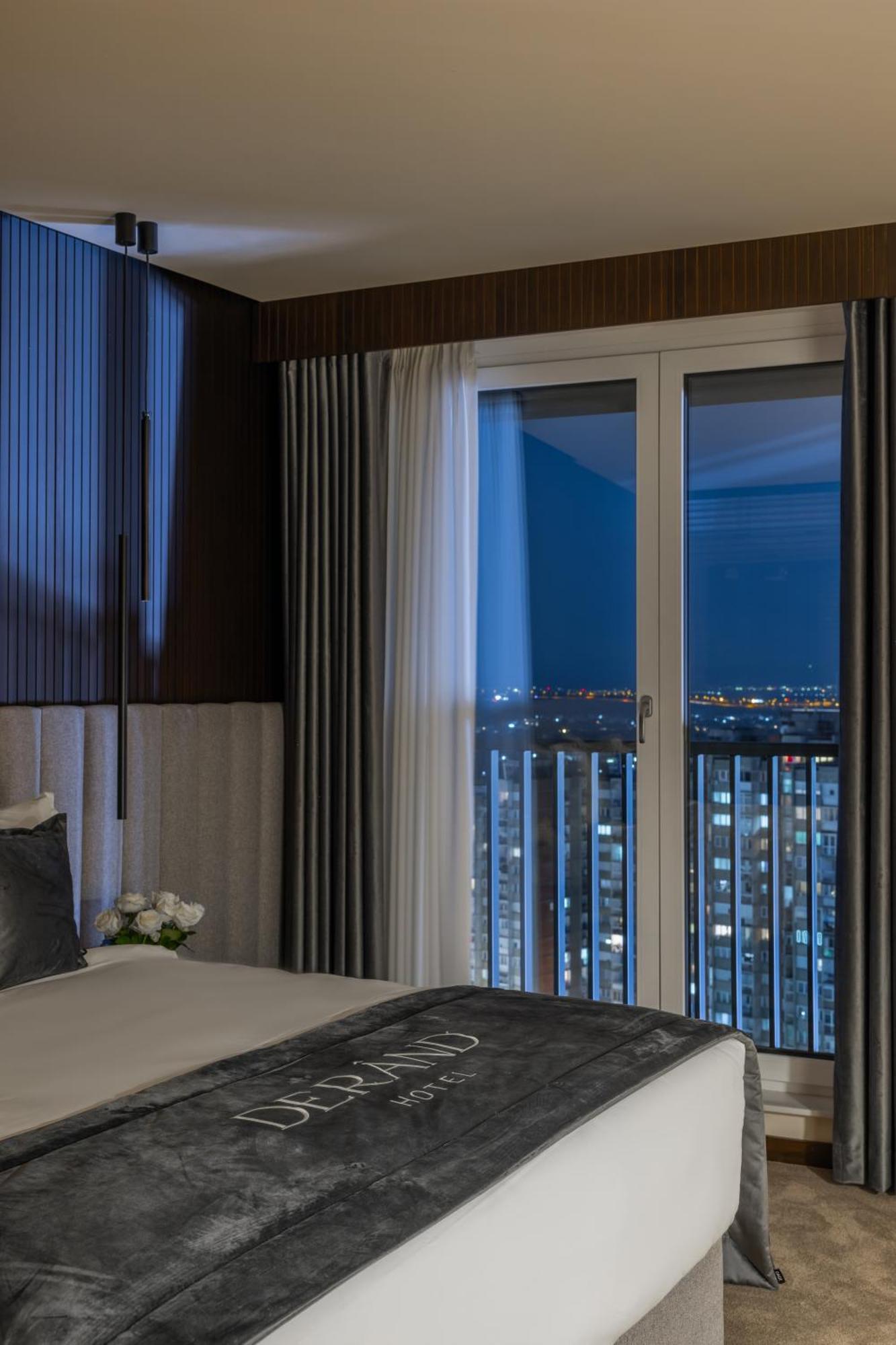 Derand Hotel พริสตีนา ภายนอก รูปภาพ